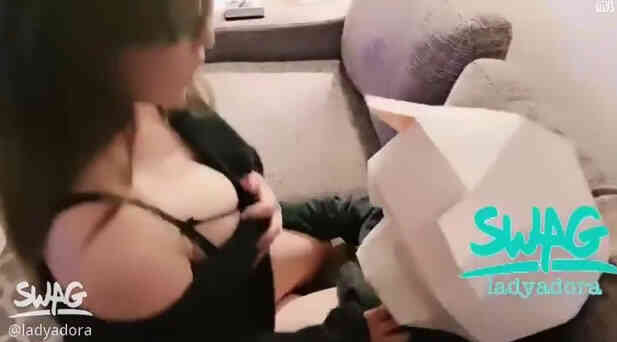 Taiwan SWAG ladyadora does bad things with VIP fans